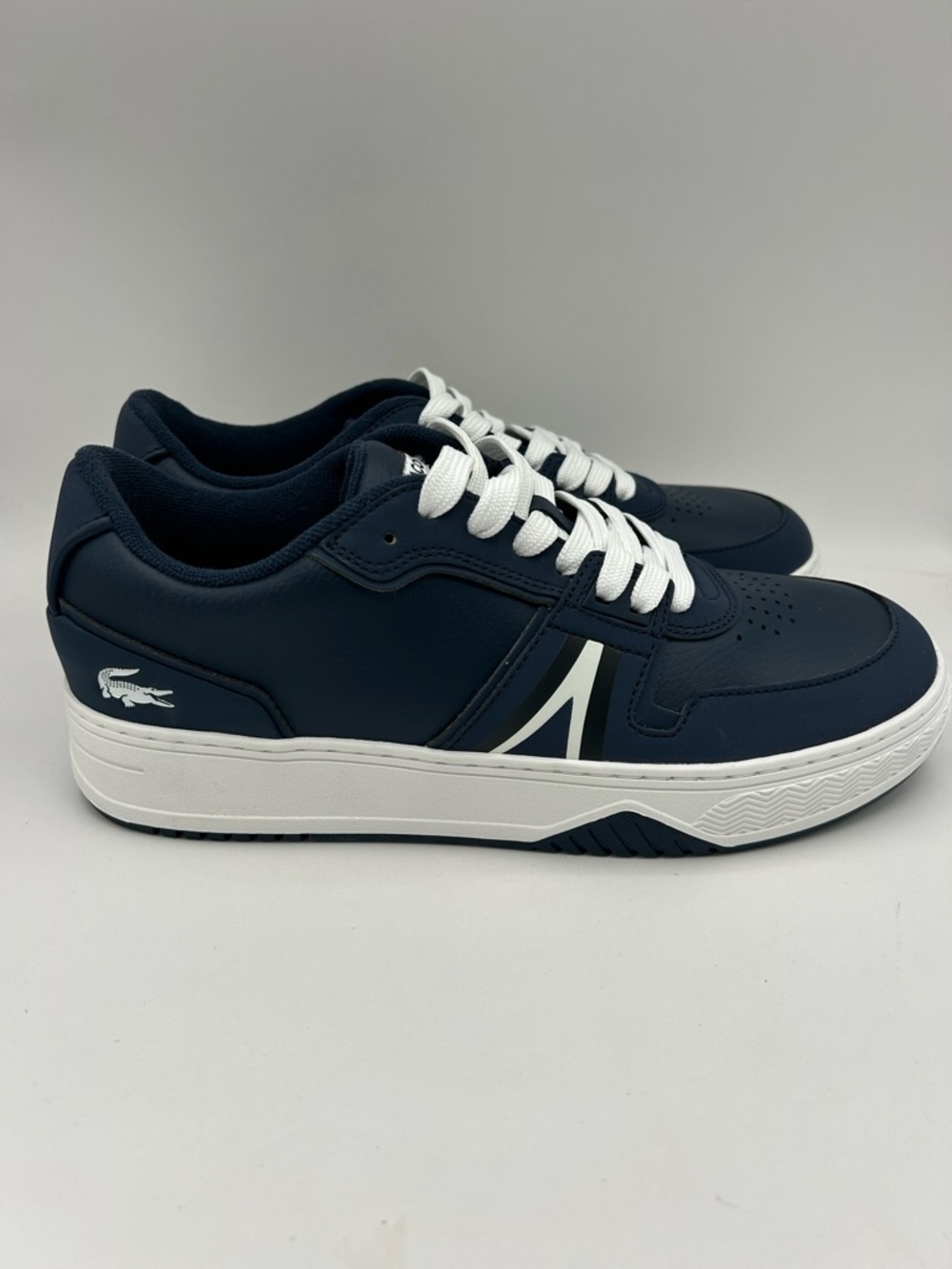 Lacoste L001 Mens Low Top Sneaker In Navy Blue Size 9 Tennis Shoe